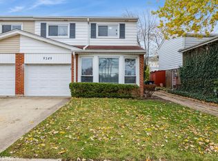 9349 Dee Rd, Matteson, IL 60016