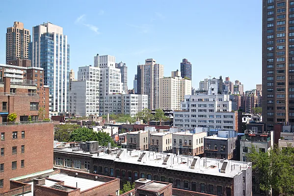 Rented by Compass | media 41