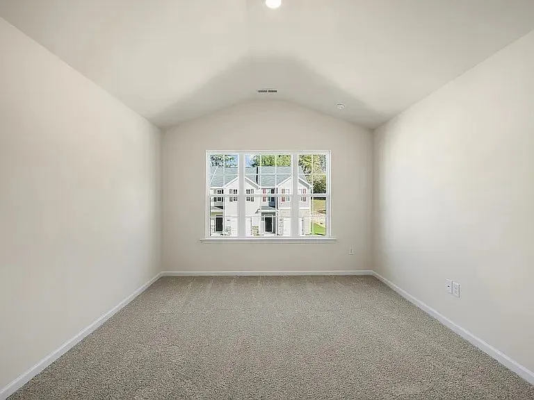 1305 Gracie — Photo 11
