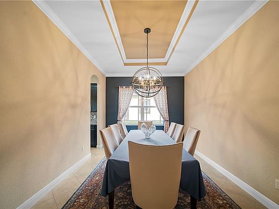 5th image of 9001 Lakeview Pl