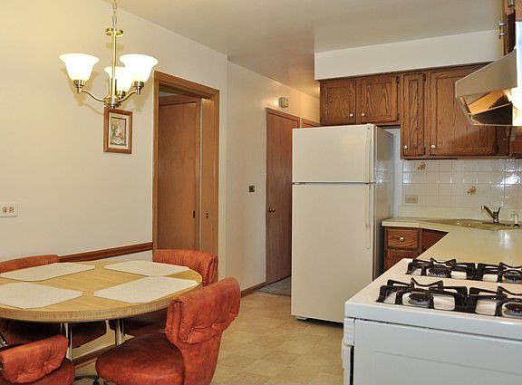 5th image of 7250 W Clarence Ave