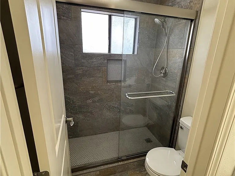 9229 Stewart And Gray Rd #A — Photo 17