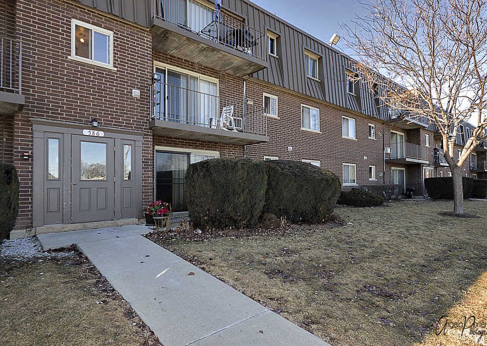 1st image of 586 Fairway View Dr #1-3A