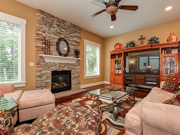5th image of 20896 SE 22nd Pl