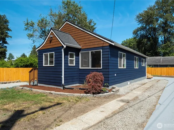 12416 Roseberg Avenue S, Seattle, WA 98168