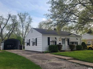 820 W Ridgemont Rd, Peoria, IL 61614