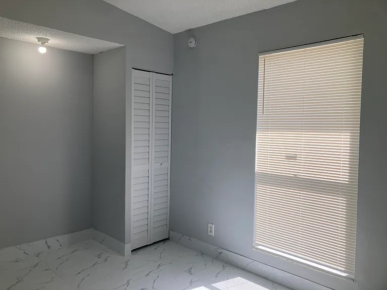 3630 SW 46th Ave — Photo 11