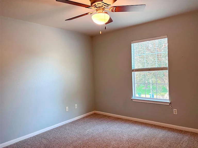 4116 Meadow Bluff Way — Photo 24