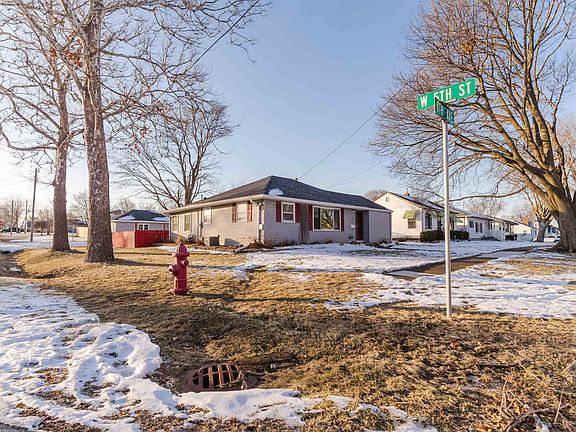 3rd image of 1035 8th Ave