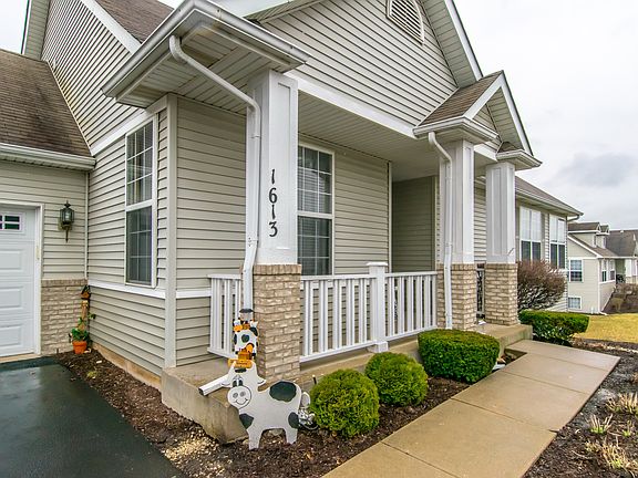 2nd image of 1613 Devonshire Ln