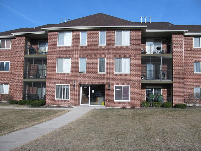 1st image of 6970 Heritage Cir #5-2C