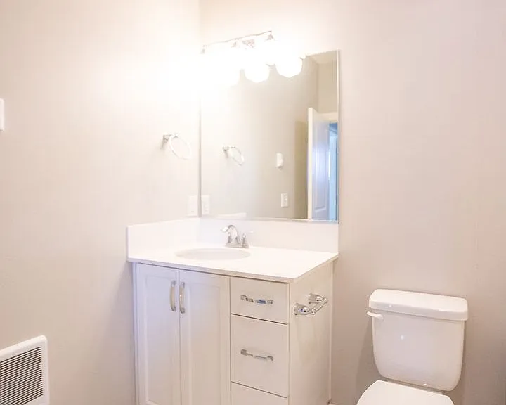 7100 N Greenwich Ave — Photo 15