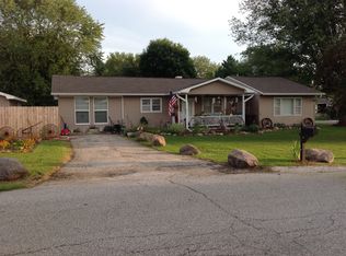 202 E Logan St, Cloverdale, IN 46120