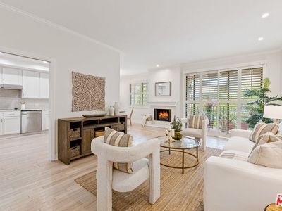 502 San Vicente Blvd Unit 303, Santa Monica, CA, 90402