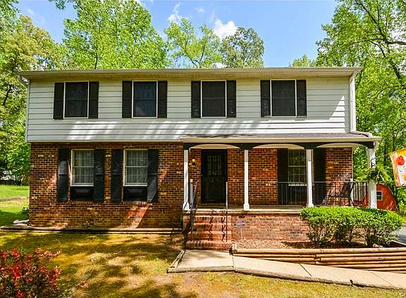 2nd image of 2515 Poates Dr