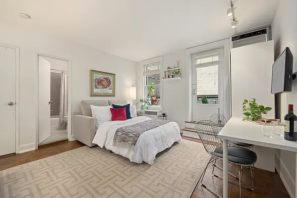 Sold by Douglas Elliman | media 3