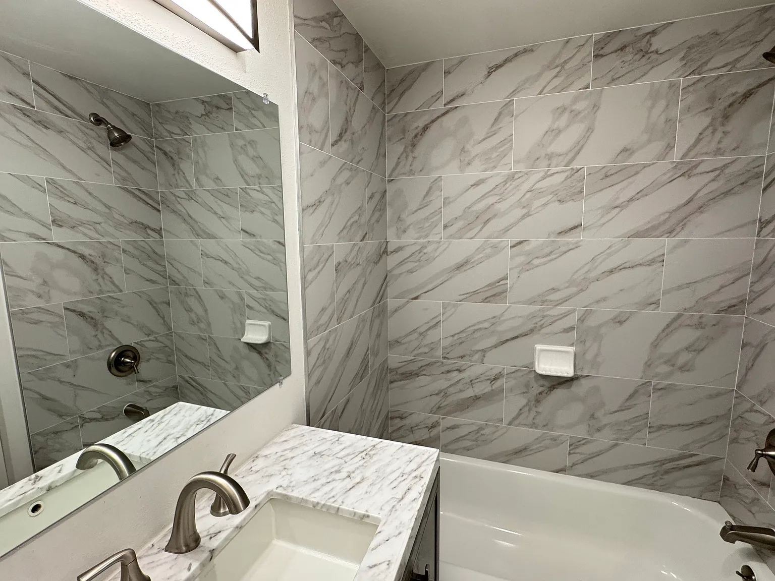 2 bed, 850 sqft, $3,450 — Photo 3