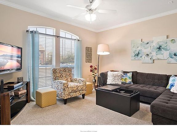 3rd image of 305 Holleman Dr Unit 601