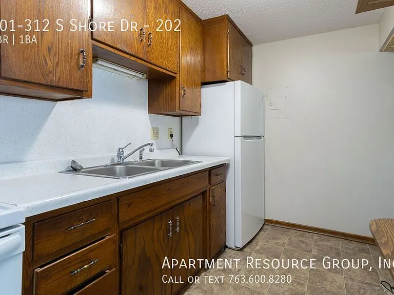 301-312 S Shore Dr #202 — Photo 9
