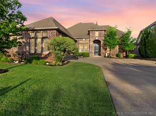 13815 S 27th St, Bixby, OK 74008