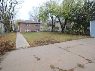 2848 R St, Lincoln, NE 68503