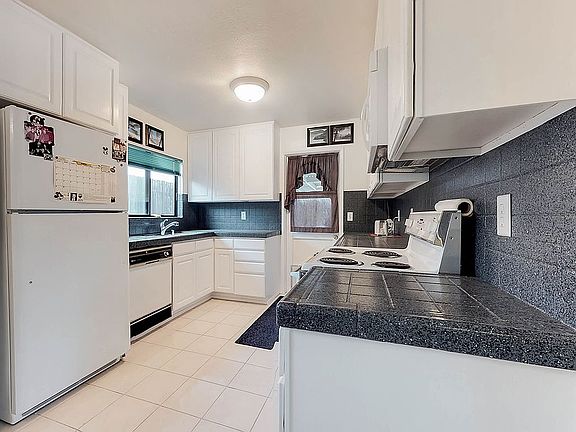 5th image of 2303 Meadow Lark Dr