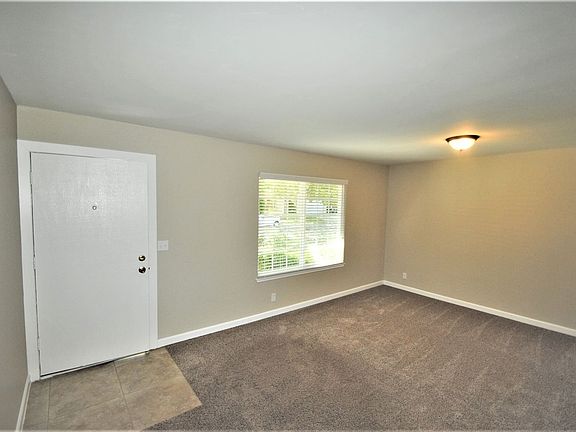3rd image of 6819 Speckle Way