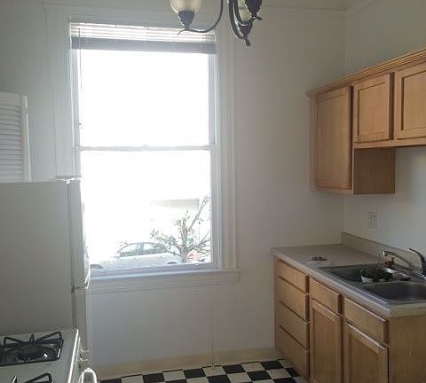 2nd image of 750 Guerrero St APT 04