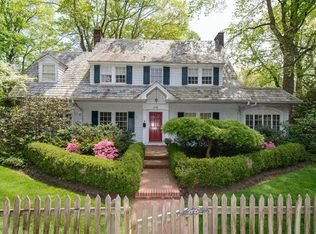 218 Edgeworth Ln, Sewickley, PA 15143