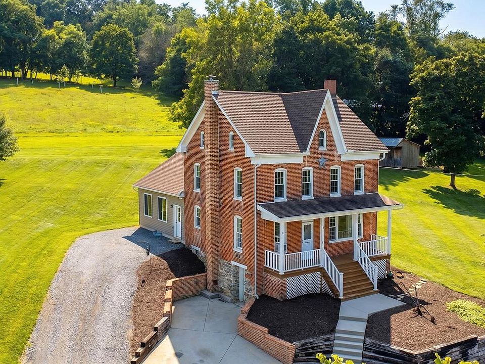 1st image of 745 Meadowview Dr