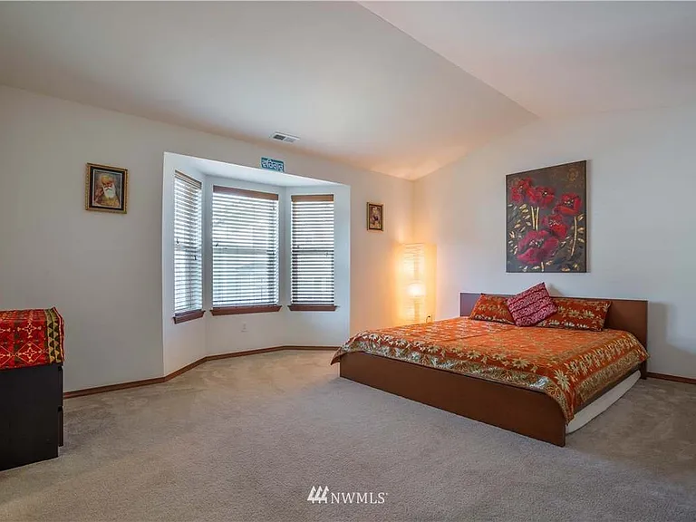 3203 172nd St SE — Photo 15