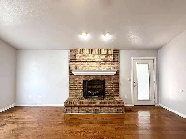 427 N Rockford Pl — Photo 8