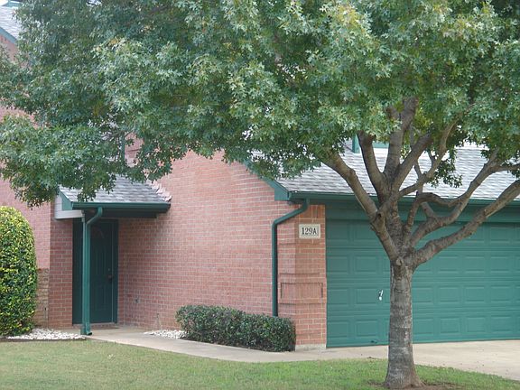 2nd image of 129 Wildwood Ct APT A