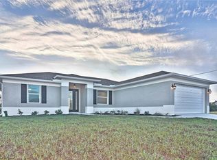 2217 NE 10th Place Cpe, Coral, FL 33909