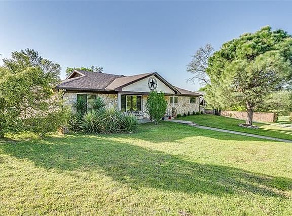 3rd image of 8616 Lake Country Dr