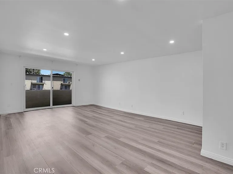 5412 Lindley Ave #110 — Photo 16