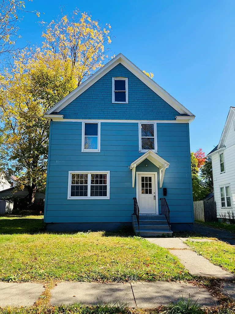 373 Fulton St photo 1