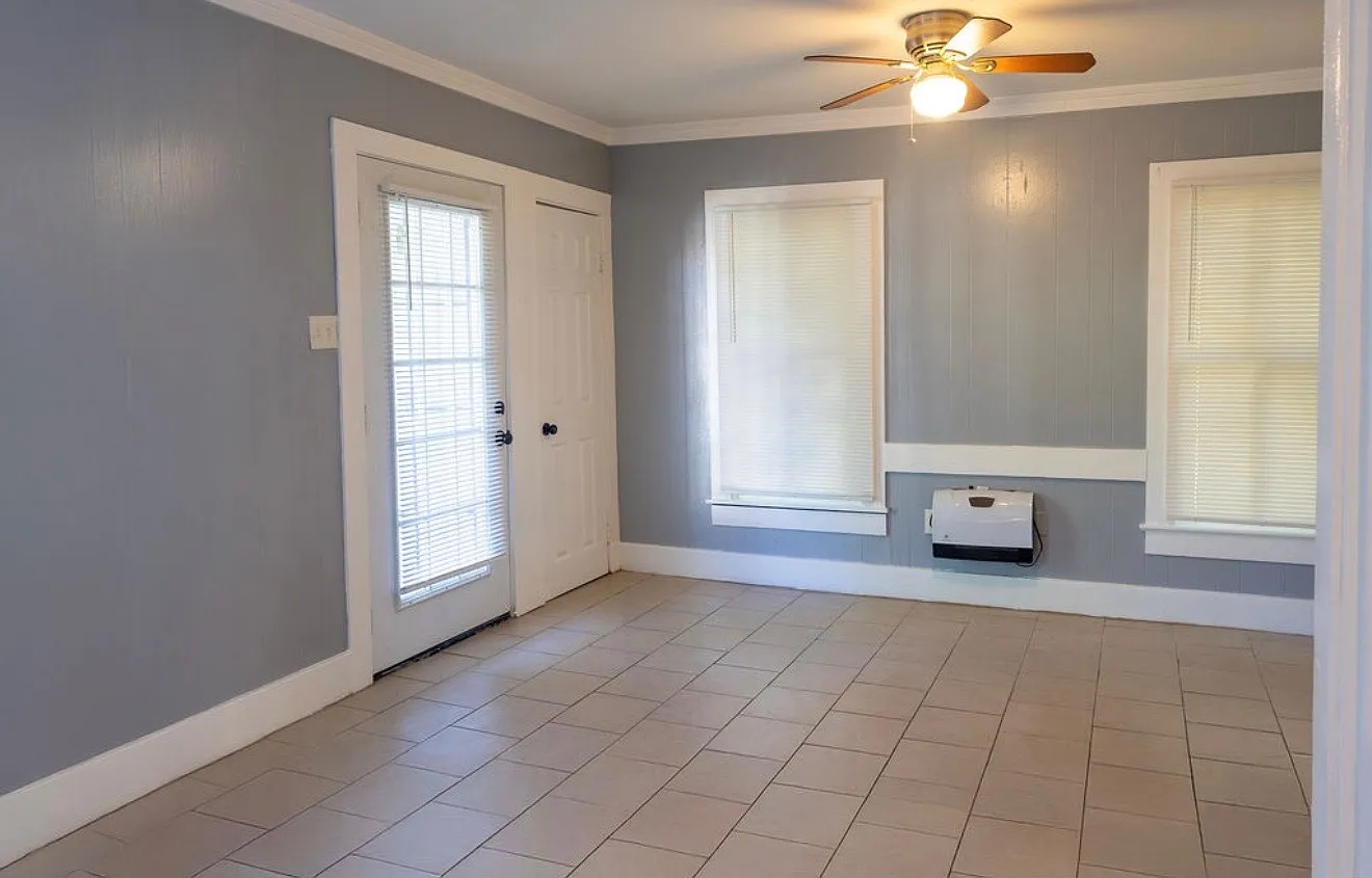 2 bed, 900 sqft, $950 — Photo 4