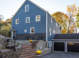 8 High St, Hingham, MA 02043