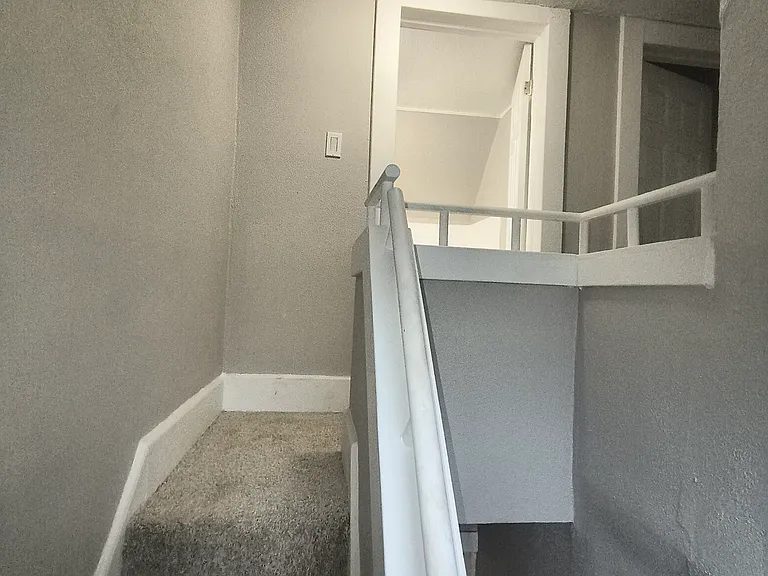126 Worthington St — Photo 7