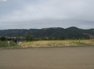 350 Clark St, Myrtle Creek, OR 97457