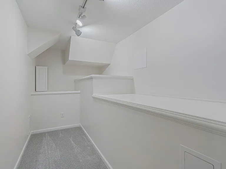 318 Cheestana Way — Photo 48