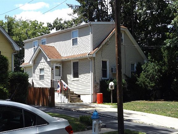 2nd image of 1967 Russell Ct
