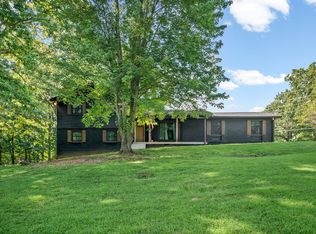 2050 Outlaw Rd, Woodlawn, TN 37191