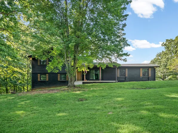 2050 Outlaw Rd, Woodlawn, TN 37191