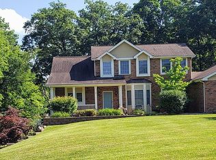 6 Fox Valley Dr, Lake Saint Louis, MO 63367