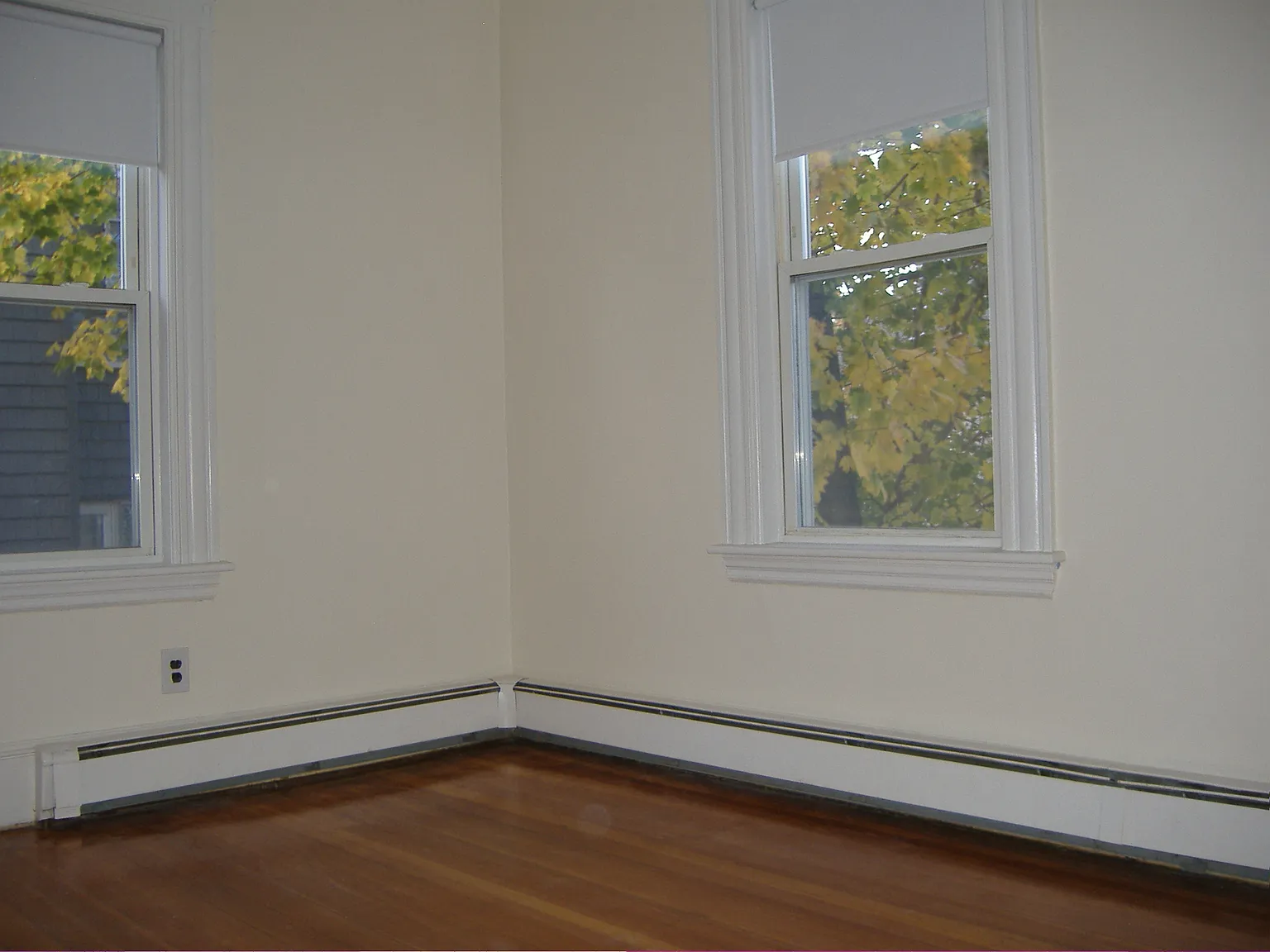2 bed, 1100 sqft, $2,500 — Photo 3