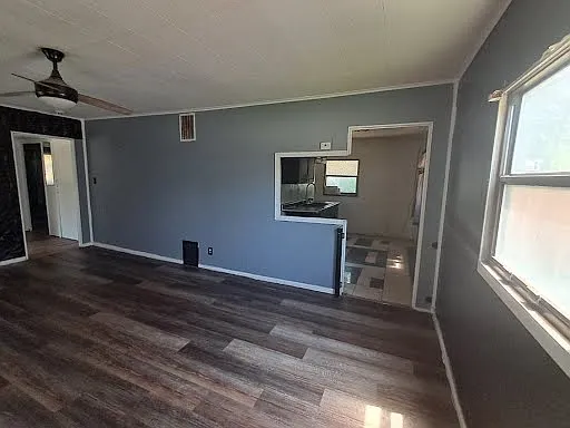 1750 N Jasper St — Photo 7