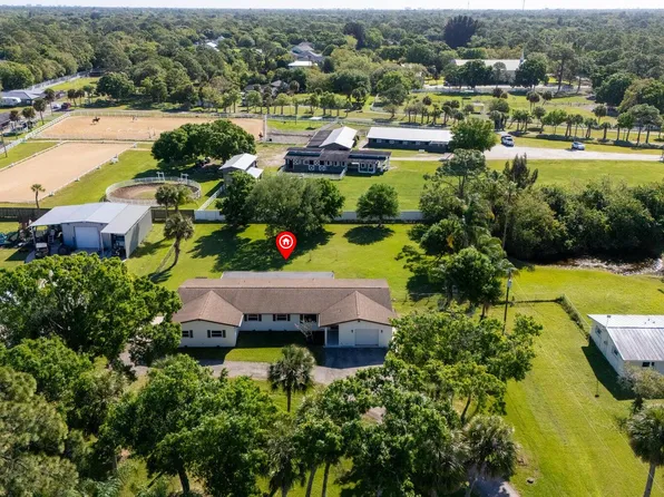 2555 Lake Crest Blvd, Melbourne, FL 32934