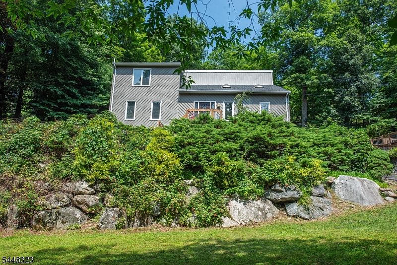 1st image of 57 Magee Rd